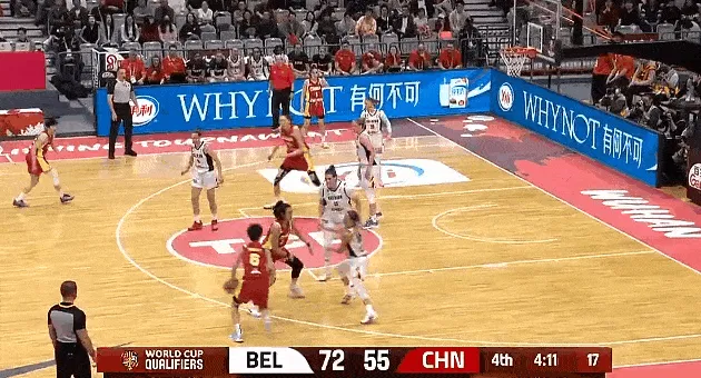 杨舒予干拔三分还是不进，中国女篮三分14中3命中率仅21%